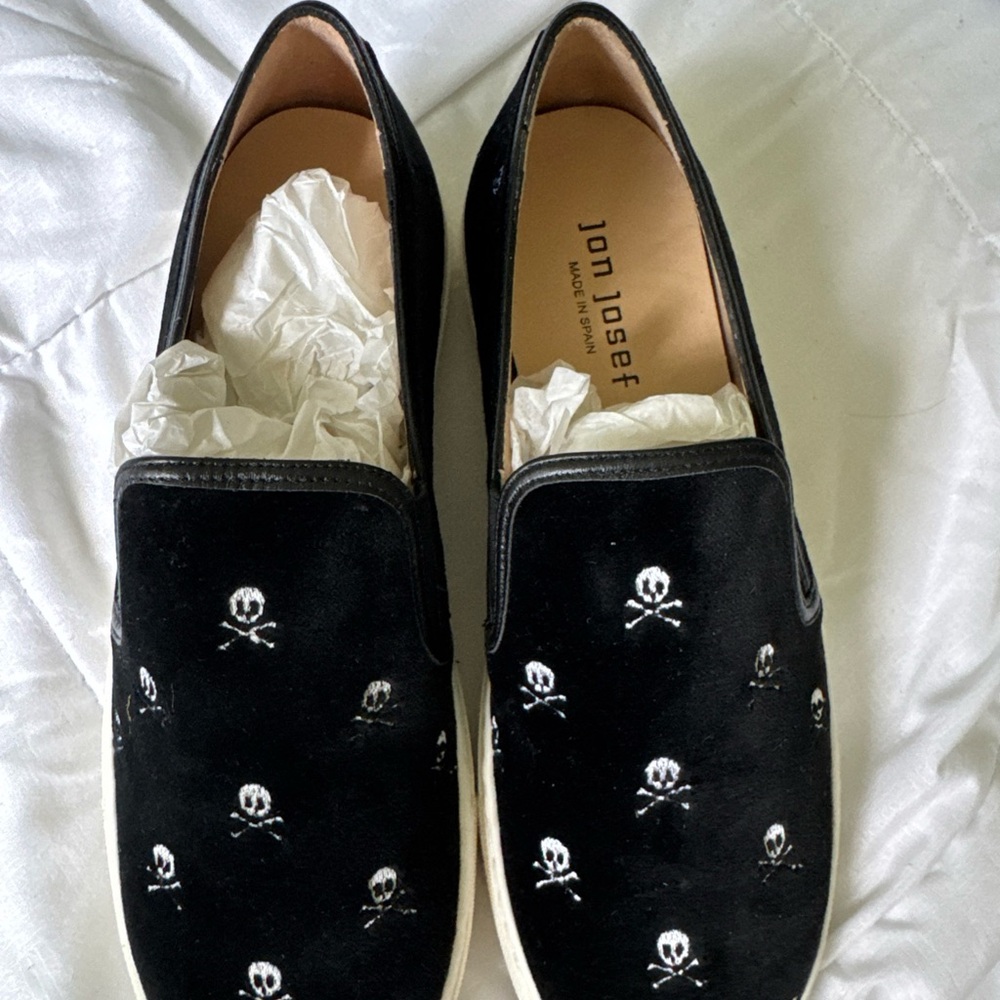 Black and White Skull Embroidered Slip-On Loafers